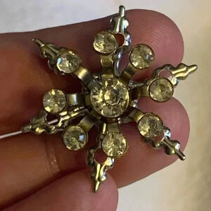 Vintage Snowflake 1945ish Mid Century Atomic Era  Rhinestone pin / Brooch
